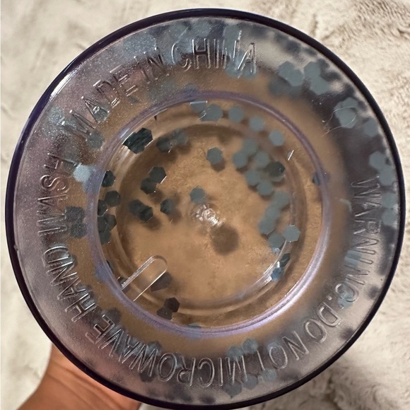 Hello Kitty x Friends Sanrio Rainbow Glitter Tumbler with Red Lid - Picture 9 of 10